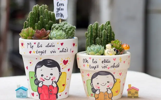 Gợi Ý 20+ Món Quà 20/10 Tặng Mẹ Ý Nghĩa, Thiết Thực & Sang Trọng