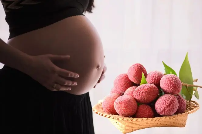 Bà Bầu Ăn Vải Thiều Được Không? Lợi Ích, Tác Hại Và Cách Ăn An Toàn Bà Bầu Ăn Vải Thiều Được Không? Lợi Ích, Tác Hại Và Cách Ăn An Toàn