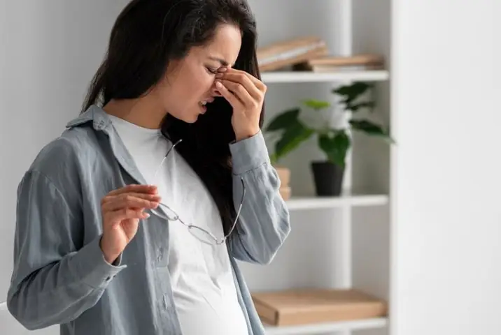 Bà Bầu Đau Đầu Chóng Mặt: Nguyên Nhân, Dấu Hiệu Nguy Hiểm Và Cách Khắc Phục An Toàn