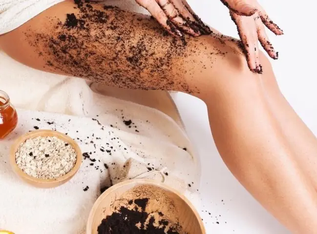 Bã Cà Phê Đắp Mặt: Có Tốt Không? Hướng Dẫn Chi Tiết & Lưu Ý Quan Trọng