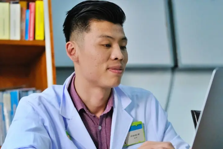 Top 10 Bác Sĩ Nhi Giỏi Nhất Tp.hcm: Danh Sách Tin Cậy Cho Sức Khỏe Bé Yêu