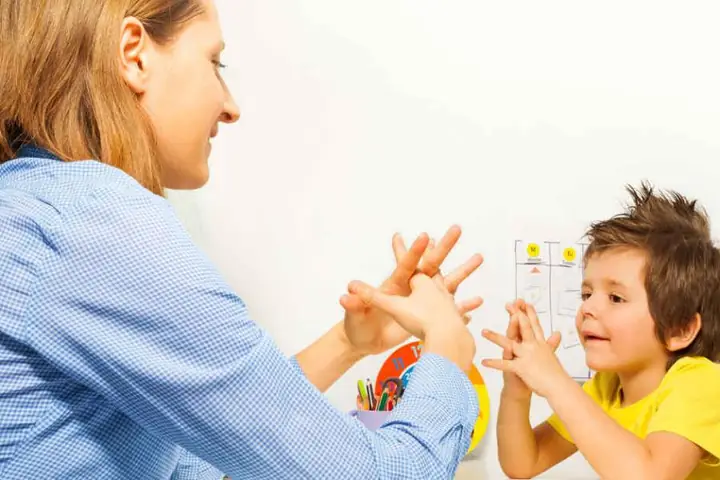 Top Bác Sĩ Tâm Lý Trẻ Em Uy Tín Tại Hà Nội: Tìm Kiếm Chuyên Gia Phù Hợp Cho Bé Top Bác Sĩ Tâm Lý Trẻ Em Uy Tín Tại Hà Nội: Tìm Kiếm Chuyên Gia Phù Hợp Cho Bé
