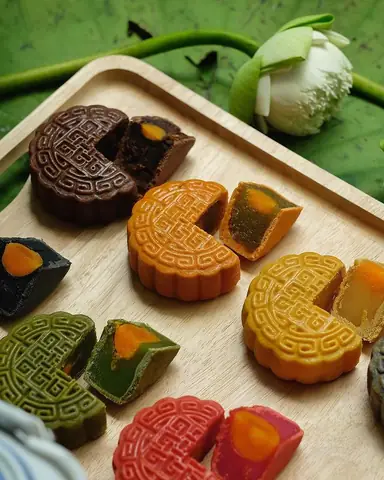 Khám Phá Top 10 Tiệm Bánh Trung Thu Ngon Nhất Tp.hcm: Hộp Quà Sang Trọng, Vị Truyền Thống & Hiện Đại