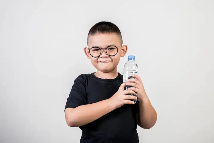 Bé 8 Tháng Không Chịu Uống Nước: Nguyên Nhân, Cách Khắc Phục Hiệu Quả
