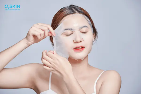 Da Mụn Có Nên Đắp Mặt Nạ Giấy Không? Hướng Dẫn Chi Tiết Cho Người Bị Mụn Da Mụn Có Nên Đắp Mặt Nạ Giấy Không? Hướng Dẫn Chi Tiết Cho Người Bị Mụn