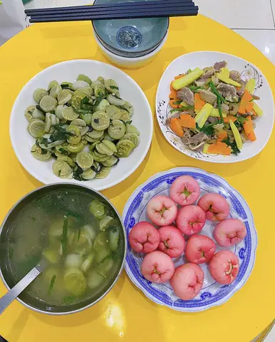 Thực Đơn Cho Bà Bầu: Gợi Ý Mâm Cơm Đủ Dinh Dưỡng Theo Từng Giai Đoạn Thai Kỳ