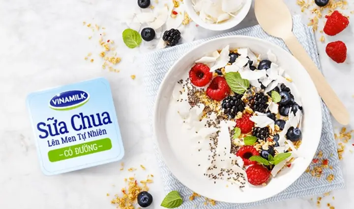 Buổi Sáng Có Nên Ăn Sữa Chua Không? Lợi Ích Và Lưu Ý Cần Biết