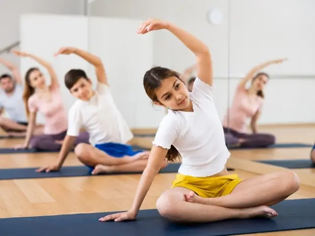 Bài Tập Yoga Cho Trẻ Em: Hướng Dẫn Từ A-z Giúp Bé Khỏe Mạnh Và Phát Triển Toàn Diện