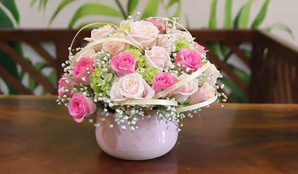 Bí Quyết Cắm Hoa Hồng Bình Tròn Đẹp Mắt Và Sang Trọng Như Chuyên Gia