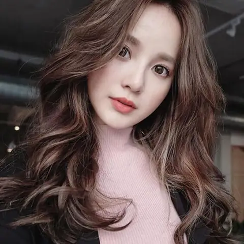 Bí Quyết Chăm Sóc Tóc Uốn Nhuộm Bền Màu, Chắc Khỏe Chuẩn Salon Tại Nhà Bí Quyết Chăm Sóc Tóc Uốn Nhuộm Bền Màu, Chắc Khỏe Chuẩn Salon Tại Nhà