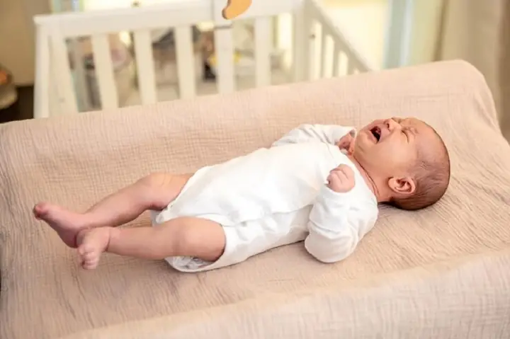 Trẻ Sơ Sinh Bị Sôi Bụng: Nguyên Nhân, Dấu Hiệu Và Cách Khắc Phục Hiệu Quả Trẻ Sơ Sinh Bị Sôi Bụng: Nguyên Nhân, Dấu Hiệu Và Cách Khắc Phục Hiệu Quả