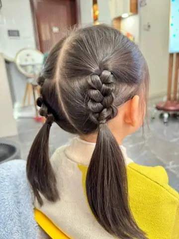 25+ Kiểu Cột Tóc Cho Bé Gái Siêu Dễ Thương, Nhanh Chóng Đi Học & Đi Chơi (bao Gồm Cả Tóc Ngắn) 25+ Kiểu Cột Tóc Cho Bé Gái Siêu Dễ Thương, Nhanh Chóng Đi Học & Đi Chơi (bao Gồm Cả Tóc Ngắn)