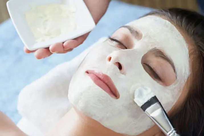Bí Quyết Đắp Mặt Nạ Sữa Chua Không Đường Đúng Cách Giúp Da Sáng Mịn, Sạch Mụn
