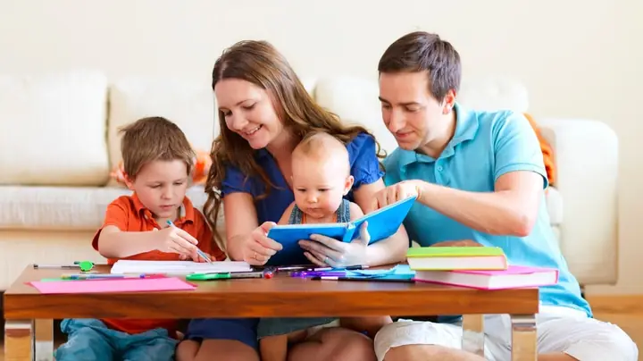Cách Dạy Trẻ 6 Tháng Tuổi Thông Minh & Phát Triển Toàn Diện Theo Khoa Học