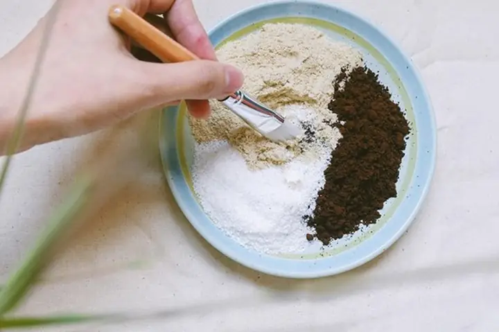 Cách Dùng Bột Cám Gạo Đắp Mặt: Hướng Dẫn Chi Tiết Cho Da Trắng Sáng, Mịn Màng & Sạch Mụn