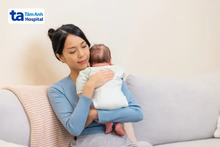 Hướng Dẫn Toàn Diện: Cách Giảm Đau Vết Tiêm Cho Trẻ Sơ Sinh An Toàn, Hiệu Quả Hướng Dẫn Toàn Diện: Cách Giảm Đau Vết Tiêm Cho Trẻ Sơ Sinh An Toàn, Hiệu Quả