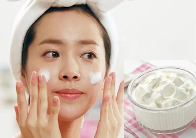 Bí Quyết Làm Da Trắng Sáng Mịn Màng Bằng Sữa Chua Tại Nhà: Công Thức Đơn Giản, Hiệu Quả