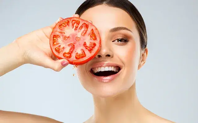 12 Cách Làm Đẹp Da Mặt Bằng Cà Chua Hiệu Quả Nhất Tại Nhà 12 Cách Làm Đẹp Da Mặt Bằng Cà Chua Hiệu Quả Nhất Tại Nhà