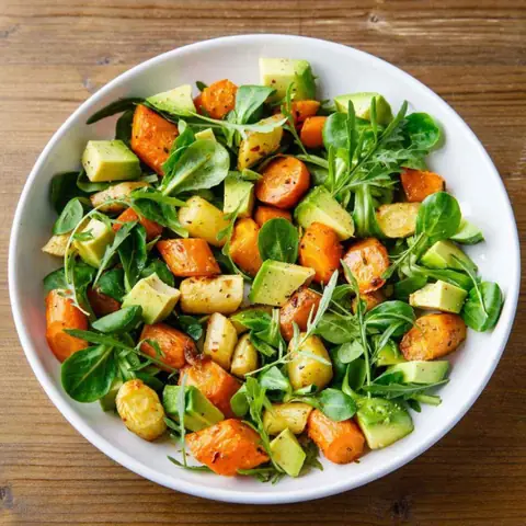 Cách Làm Salad Rau Trộn Giảm Cân: Công Thức Đơn Giản, Thơm Ngon & Hiệu Quả