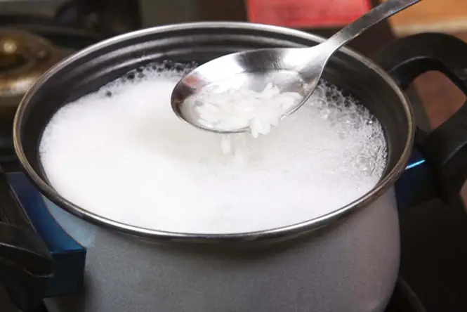 Hướng Dẫn Cách Làm Nước Cơm Cho Bé Ăn Dặm Tăng Cân, Trắng Da Chuẩn Chuyên Gia