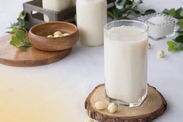 Cách Làm Sữa Hạt Sen Thơm Ngon Tuyệt Đỉnh Tại Nhà: Bí Quyết Cho Mọi Gia Đình