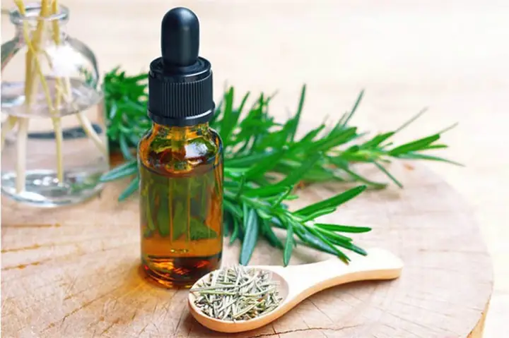 Cách Làm Tinh Dầu Cam Thảo Tại Nhà: Hướng Dẫn Chi Tiết & Ứng Dụng Cách Làm Tinh Dầu Cam Thảo Tại Nhà: Hướng Dẫn Chi Tiết & Ứng Dụng