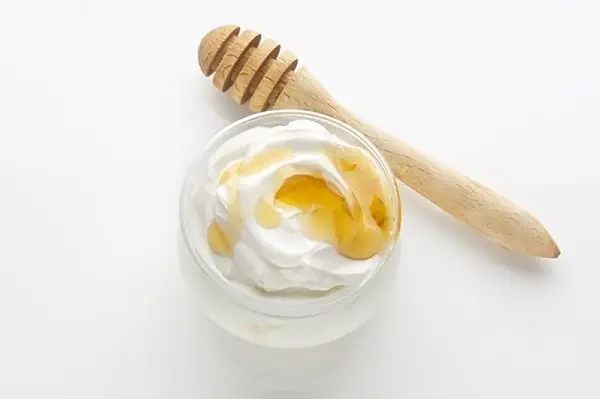 Hướng Dẫn Toàn Diện: Cách Làm Trắng Da Toàn Thân Bằng Sữa Chua Hiệu Quả Tại Nhà Hướng Dẫn Toàn Diện: Cách Làm Trắng Da Toàn Thân Bằng Sữa Chua Hiệu Quả Tại Nhà