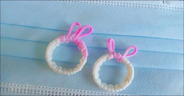Hướng Dẫn Chi Tiết Cách Làm Vòng Tay Cho Búp Bê Handmade