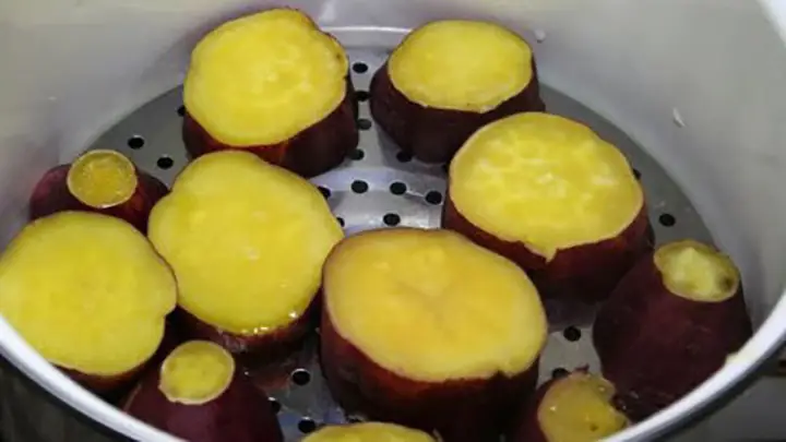 Cách Nấu Khoai Lang Cho Bé Ăn Dặm: Công Thức Chuẩn, Dinh Dưỡng Tối Ưu Cho Bé Từ 6 Tháng