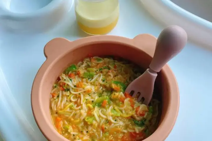 Bí Quyết Nấu Mì Rau Củ Cho Bé Ăn Dặm: Công Thức Đơn Giản, Đủ Chất, Bé Nào Cũng Mê