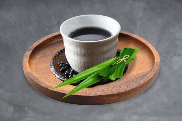 Hướng Dẫn Chi Tiết Cách Nấu Nước Đậu Đen Uống Ngon, Tốt Cho Sức Khỏe & Giảm Cân