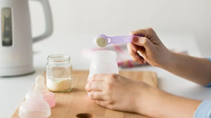 Hướng Dẫn Cách Pha Sữa Cho Bé: Chuẩn Chỉnh & An Toàn Từ A-z
