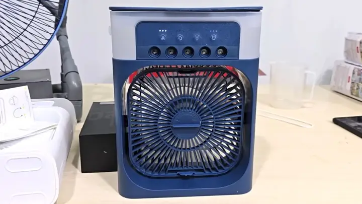 Hướng Dẫn Sử Dụng Quạt Mini Fan: Bí Quyết Tối Ưu Hóa Trải Nghiệm Mát Mẻ Và Bền Lâu