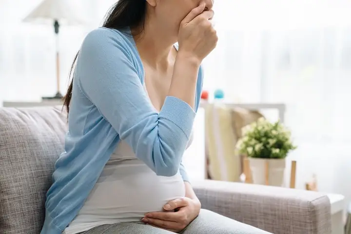 Cách Trị Viêm Họng Cho Bà Bầu An Toàn & Hiệu Quả: Giải Pháp Tự Nhiên & Y Tế