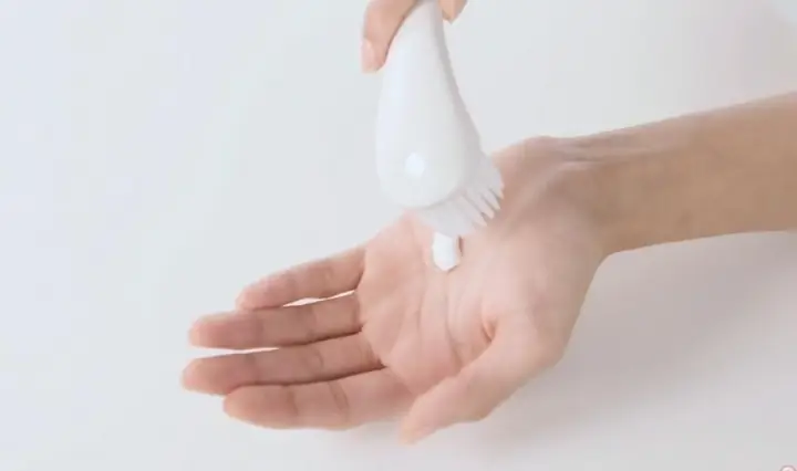 Cách Vệ Sinh Cọ Rửa Mặt Sạch Sâu, Hiệu Quả Ngay Tại Nhà Cách Vệ Sinh Cọ Rửa Mặt Sạch Sâu, Hiệu Quả Ngay Tại Nhà