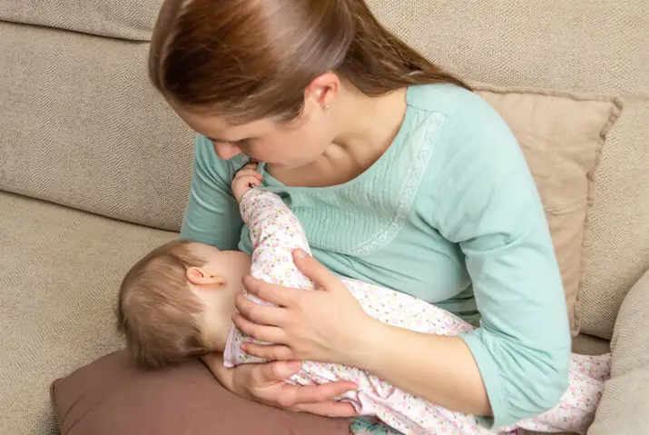 Khi Nào Nên Cai Sữa Cho Bé? Thời Điểm Vàng & Cách Cai Sữa Thành Công Khi Nào Nên Cai Sữa Cho Bé? Thời Điểm Vàng & Cách Cai Sữa Thành Công