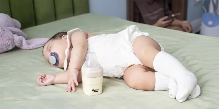 Khi Nào Nên Cai Sữa Cho Bé? Thời Điểm Vàng & Cách Cai Sữa Thành Công Khi Nào Nên Cai Sữa Cho Bé? Thời Điểm Vàng & Cách Cai Sữa Thành Công