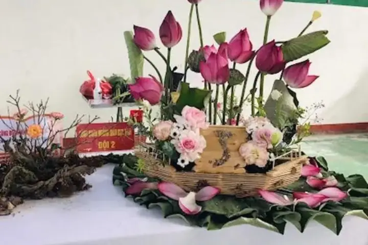 Hướng Dẫn Cắm Hoa Sen Tặng Ngày 20/10: Ý Nghĩa, Mẫu Đẹp & Cách Thực Hiện Chi Tiết