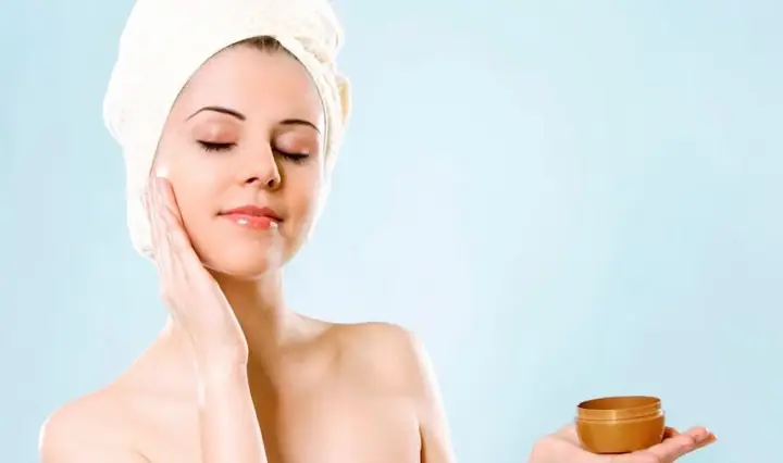 Các Bước Chăm Sóc Da Mặt Ban Đêm Chuẩn Spa: Bí Quyết Làn Da Mịn Màng & Sáng Khỏe