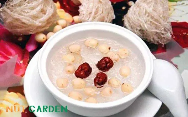 Cách Nấu Cháo Táo Đỏ Cho Bé Ăn Dặm Ngon, Bổ Dưỡng Dễ Làm Tại Nhà