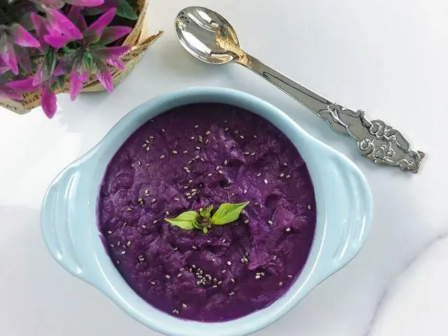 Cháo Thịt Bò Khoai Lang: Công Thức Chuẩn Ăn Dặm Cho Bé 6-24 Tháng Tuổi Ngon Miệng, Bổ Dưỡng