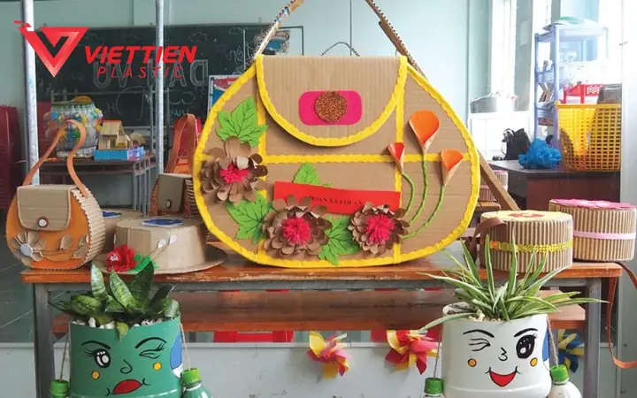 Ý Tưởng Sáng Tạo: Chế Tạo Sản Phẩm Độc Đáo Từ Nguyên Liệu Phế Thải & Hướng Dẫn Chi Tiết Cho Người Mới Bắt Đầu