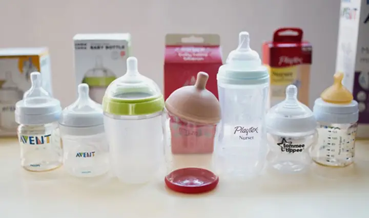 Hướng Dẫn Chọn Bình Sữa Cho Trẻ Sơ Sinh Tốt Nhất: Chất Liệu, Kích Cỡ & Thương Hiệu Uy Tín