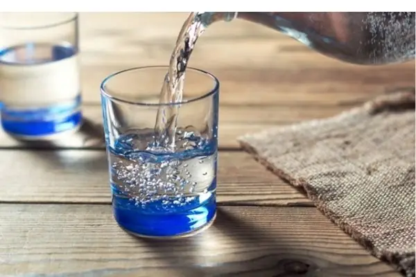 Bà Bầu Có Nên Uống Nước Khoáng Mặn Không? Lời Khuyên Từ Chuyên Gia