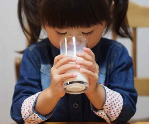 Nên Cho Bé Uống Sữa Sau Khi Ăn Bao Lâu Là Tốt Nhất? Hướng Dẫn Chi Tiết Từ Chuyên Gia