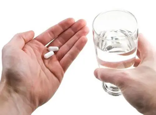 Có Nên Pha Thuốc Cho Bé Uống Chung Với Sữa? Chuyên Gia Giải Đáp Tận Tình Có Nên Pha Thuốc Cho Bé Uống Chung Với Sữa? Chuyên Gia Giải Đáp Tận Tình