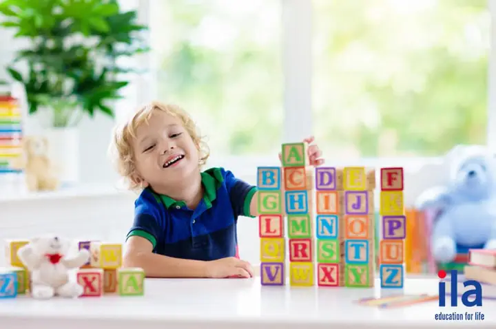 Có Nên Cho Trẻ Học Ngoại Ngữ Sớm: Lợi Ích, Tác Hại Và Thời Điểm Vàng