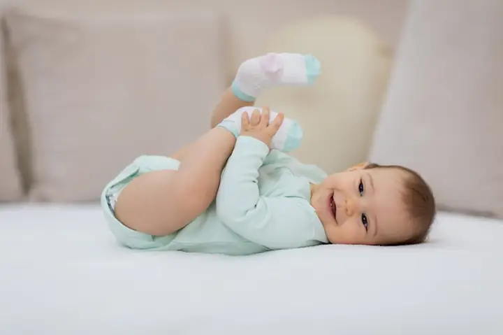 Trẻ Lẫy Nhiều Có Tốt Không? Hướng Dẫn Chăm Sóc Và Hỗ Trợ Bé Tập Lẫy Đúng Cách