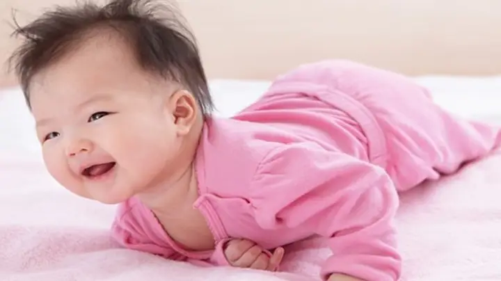 Trẻ Lẫy Nhiều Có Tốt Không? Hướng Dẫn Chăm Sóc Và Hỗ Trợ Bé Tập Lẫy Đúng Cách