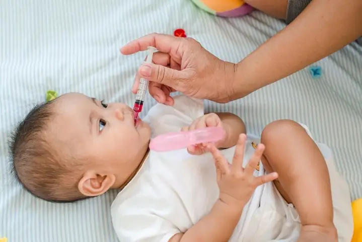 Có Nên Cho Trẻ Uống Bào Tử Lợi Khuẩn Không? Lợi Ích & Lưu Ý Chi Tiết Từ Chuyên Gia